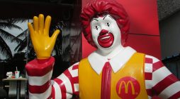 McDonalds to Decommission ‘Human” employees.